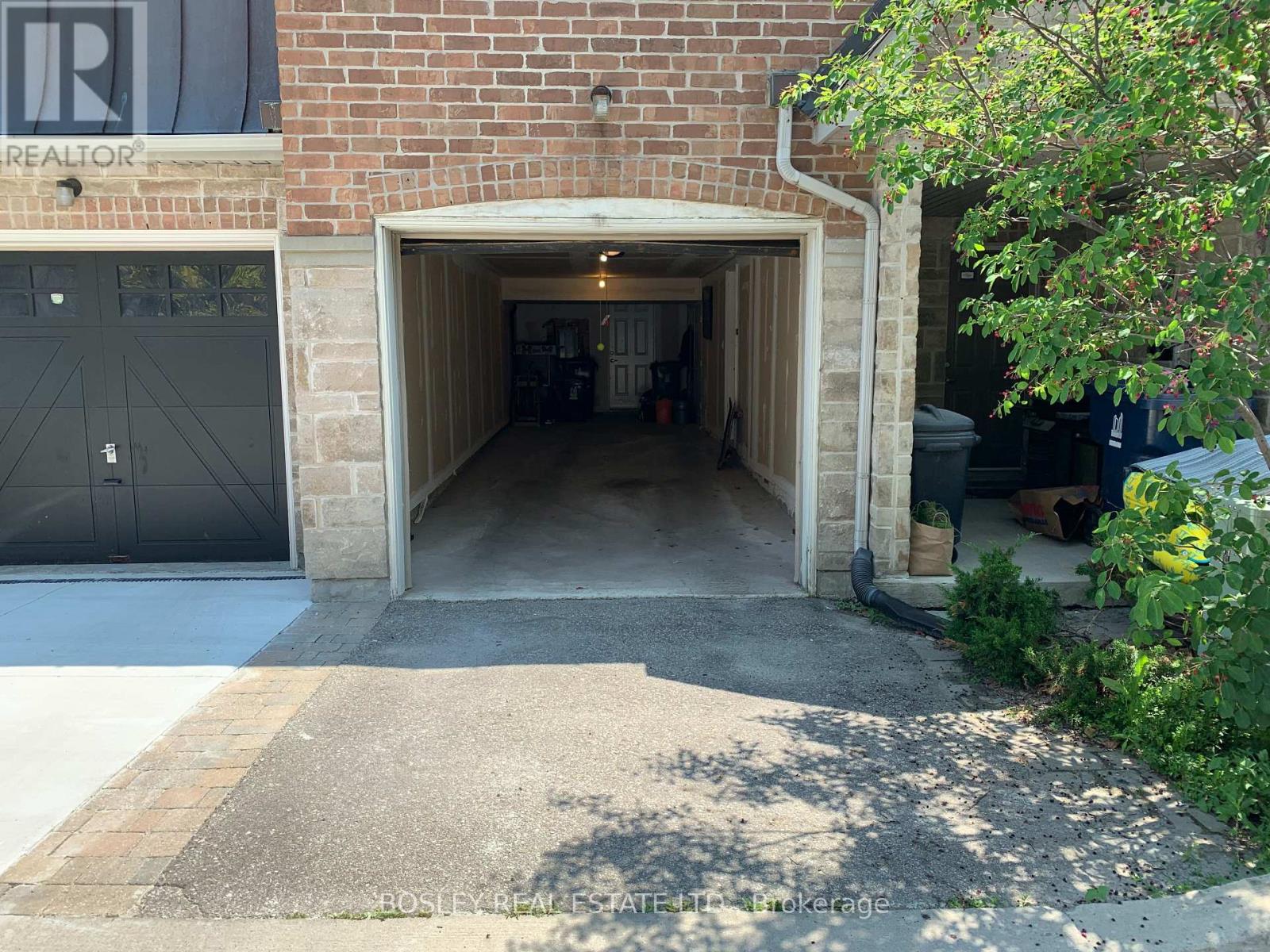 10 Mendota Road, Toronto, Ontario  M8Y 1E8 - Photo 21 - W12533604