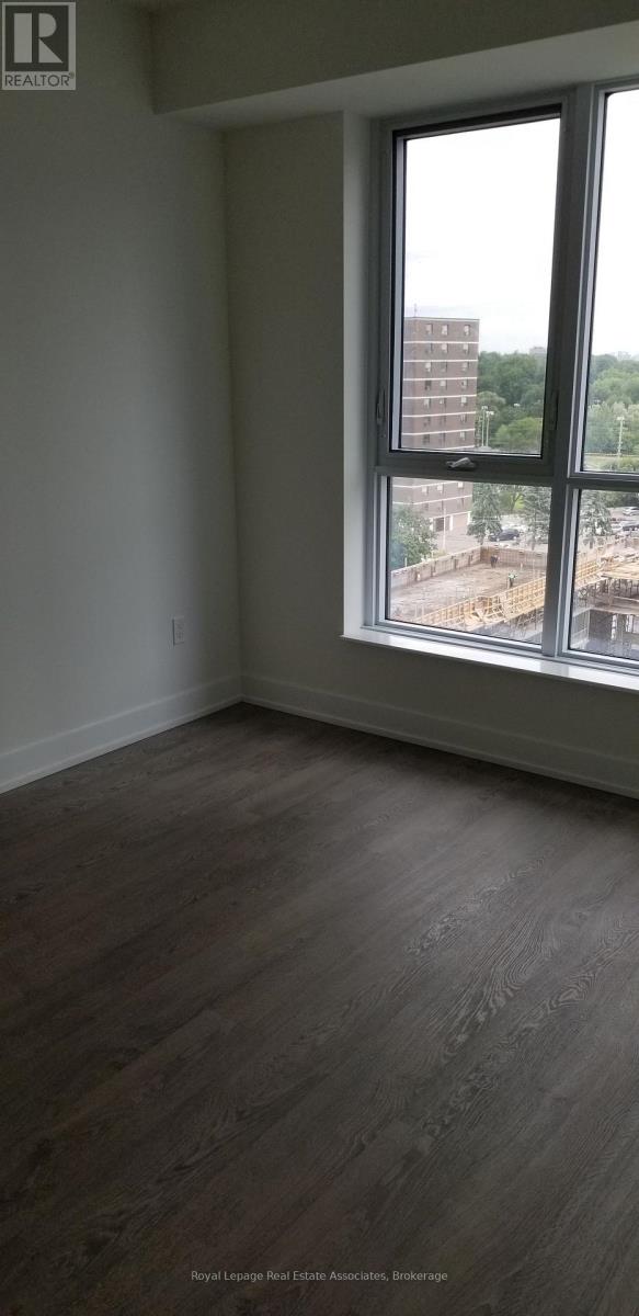 921 - 9 Mabelle Avenue, Toronto, Ontario  M9A 0E1 - Photo 4 - W12533606