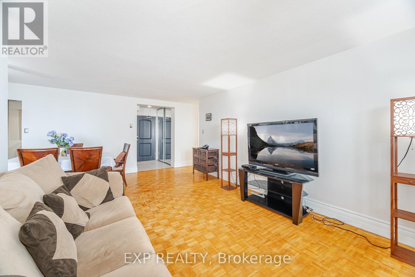 508 - 511 The West Mall, Toronto, Ontario  M9C 1G5 - Photo 15 - W12533618