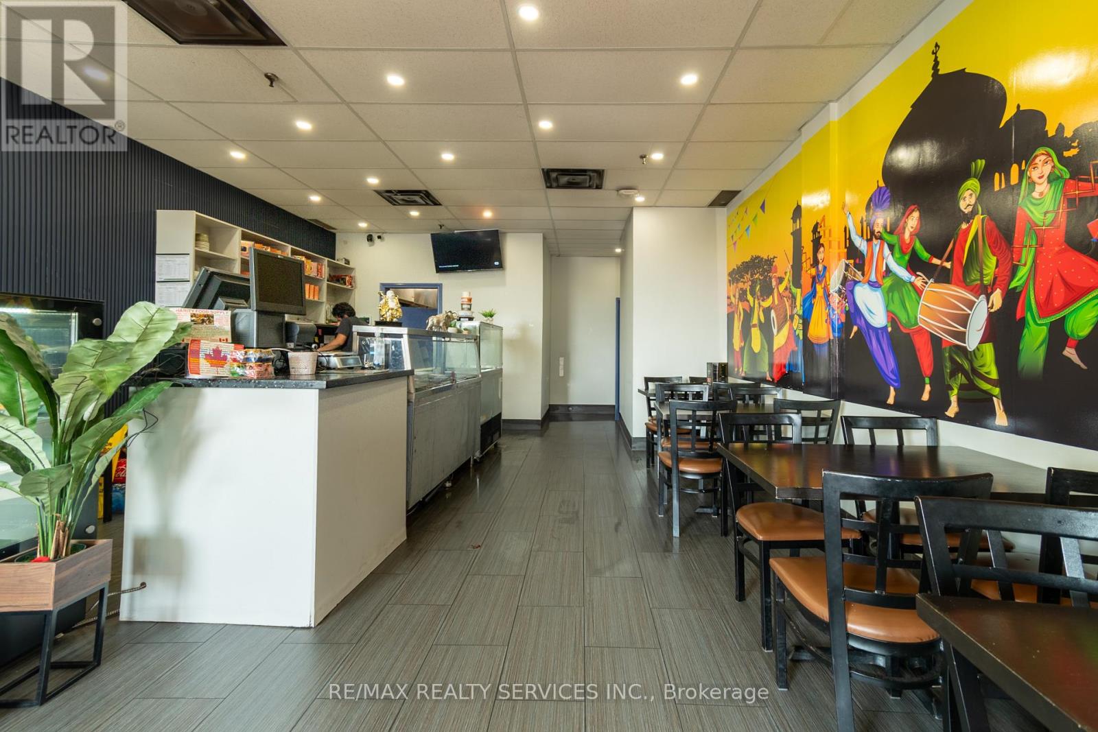 1289 Marlborough Court, Oakville, Ontario  L6H 2R9 - Photo 19 - W12533646