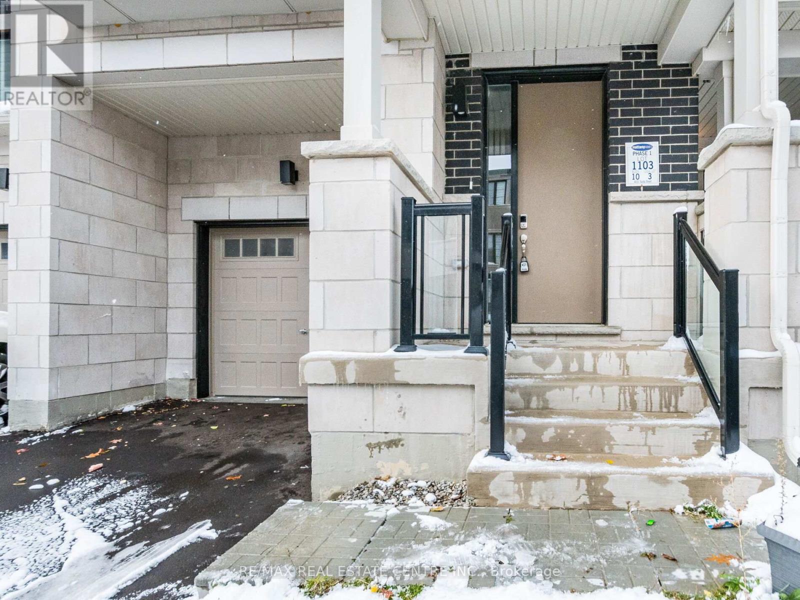 4031 Saida Street, Mississauga, Ontario  L5M 2S8 - Photo 2 - W12533674