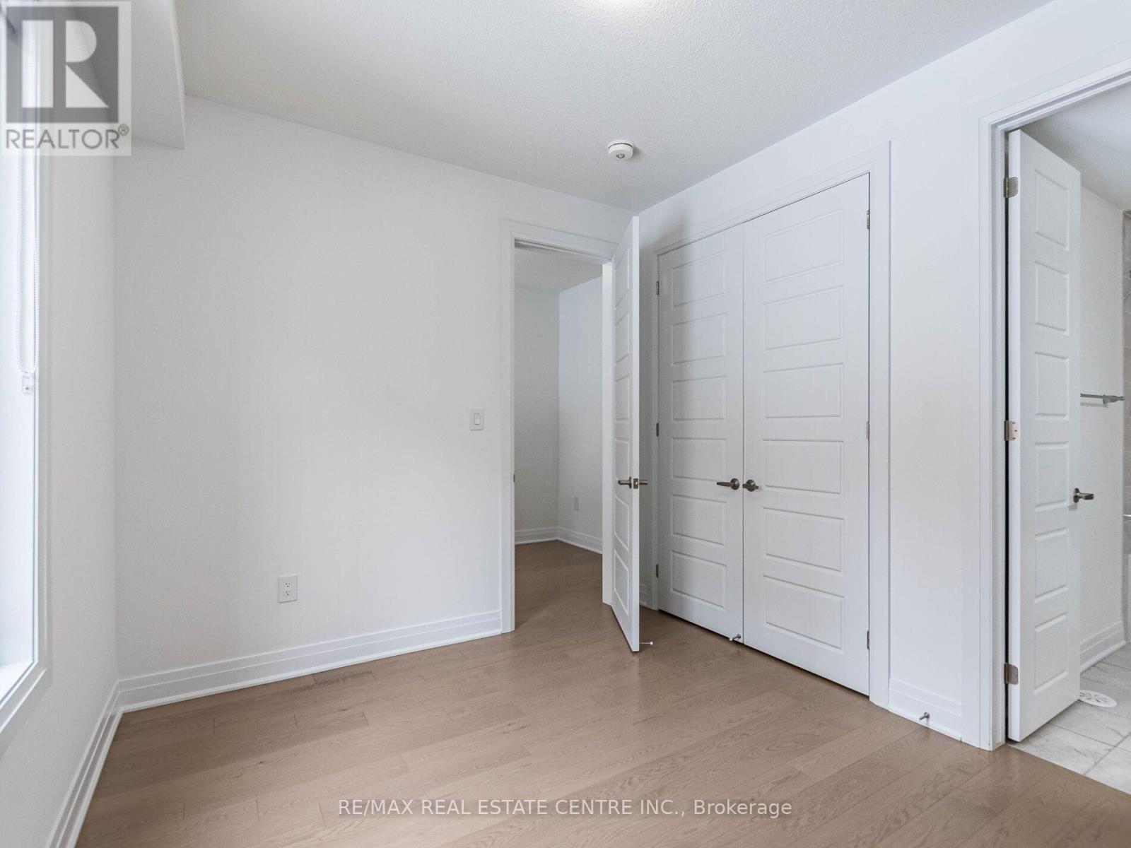 4031 Saida Street, Mississauga, Ontario  L5M 2S8 - Photo 8 - W12533674