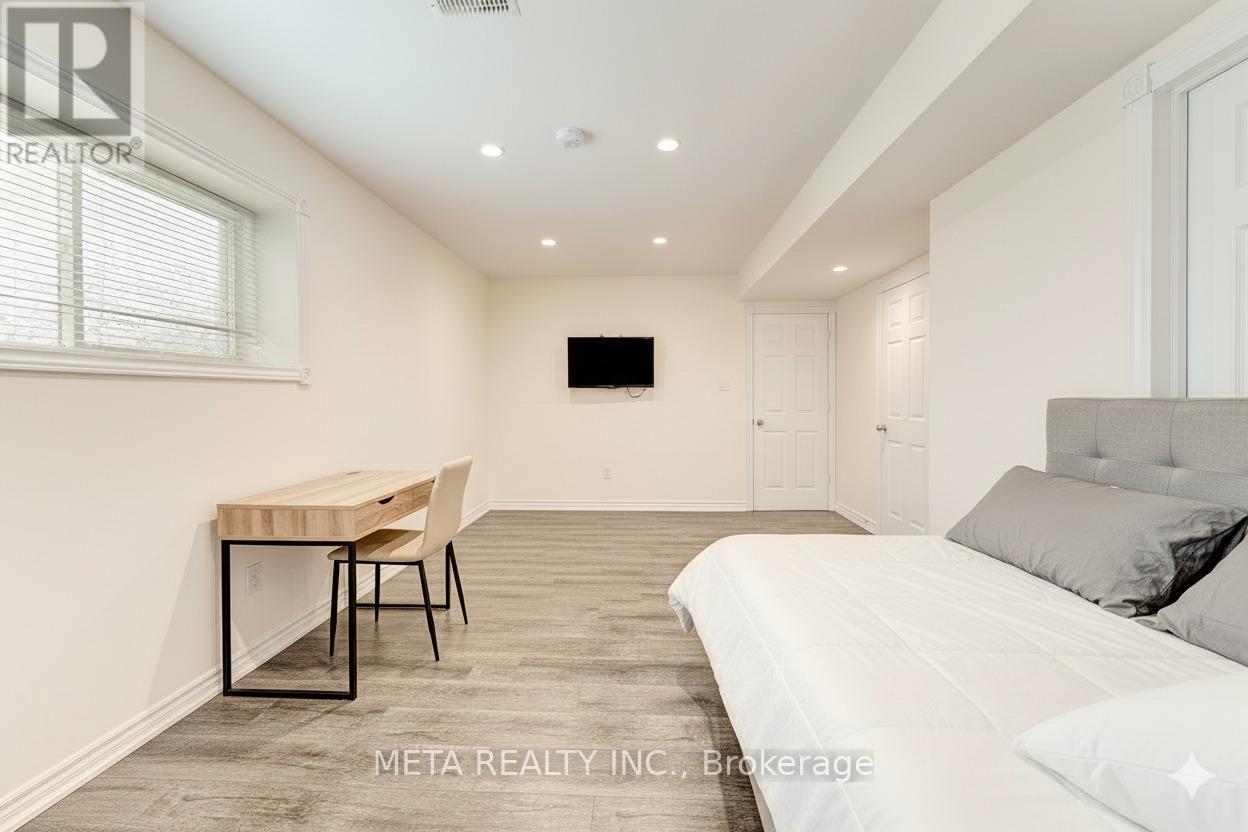 49 Red Pine Crescent, Wasaga Beach, Ontario L9Z 3B2 - Photo 24 - S12478762