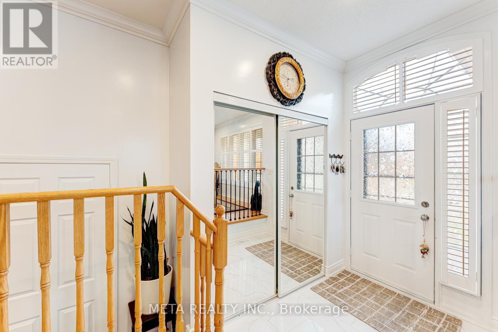 49 Red Pine Crescent, Wasaga Beach, Ontario L9Z 3B2 - Photo 6 - S12478762