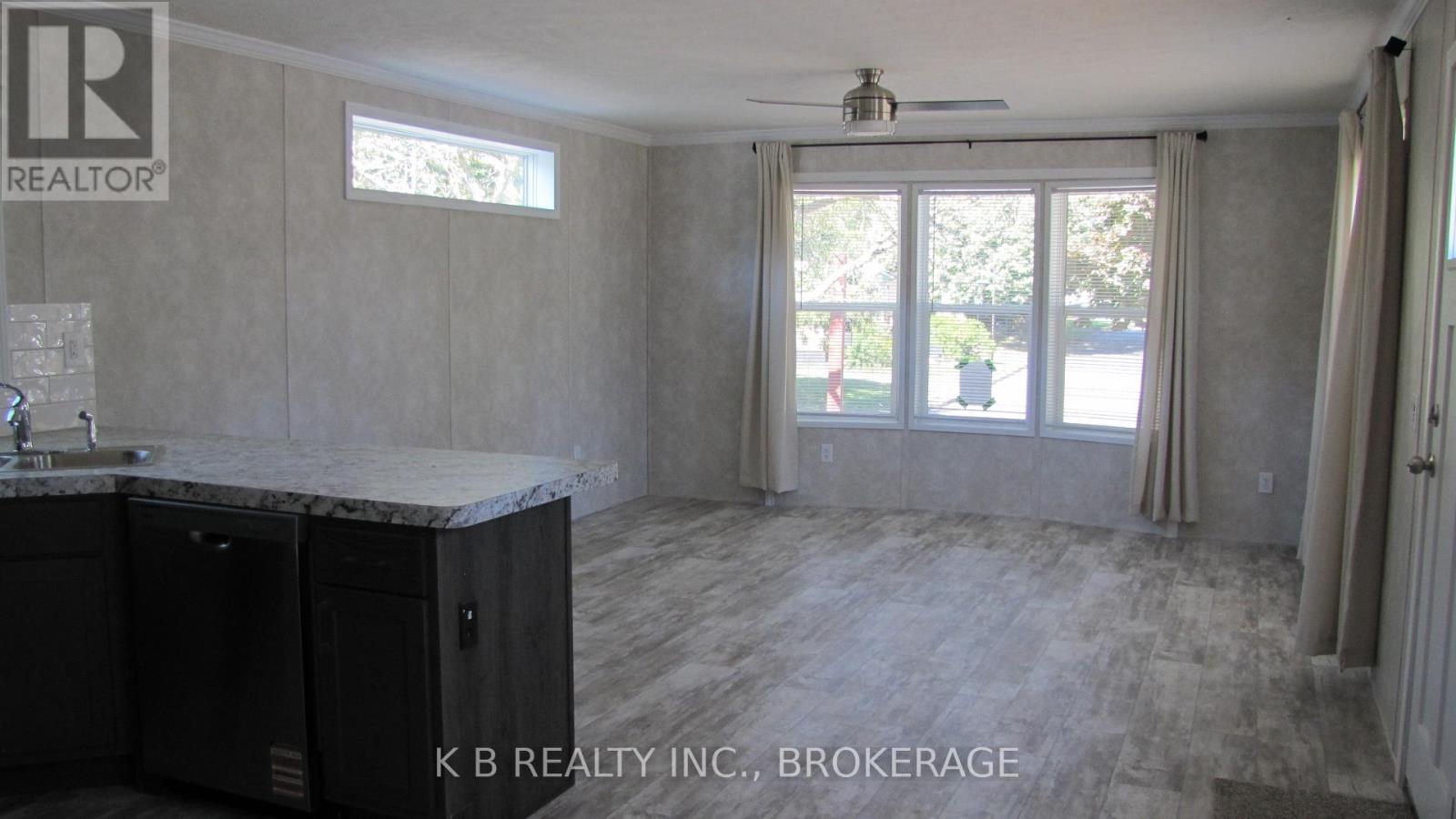 . - 1 Parkington Place, Kingston, Ontario K7K 5C7 - Photo 4 - X12533860