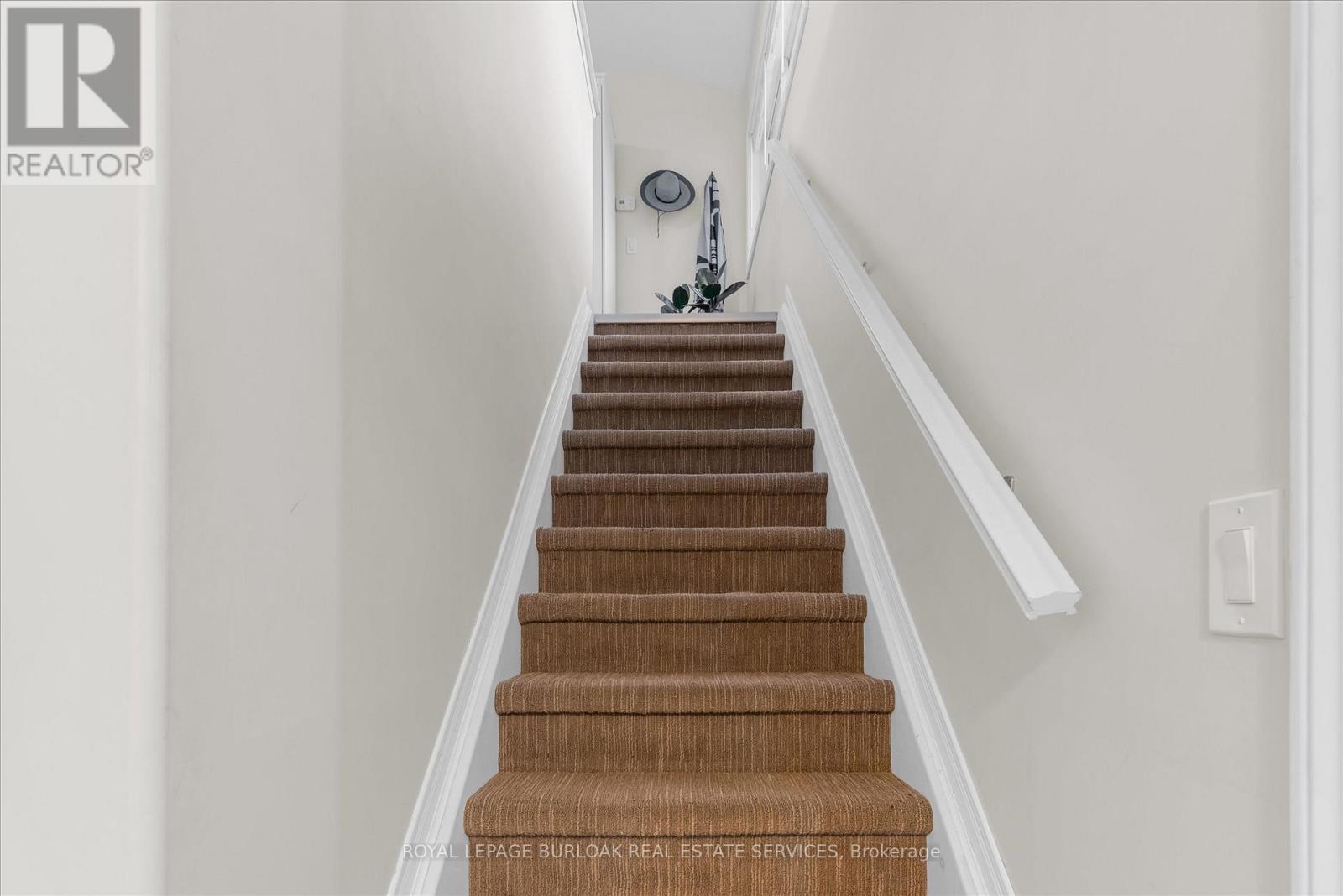 52 Junkin Street, St. Catharines, Ontario  L2R 1N6 - Photo 24 - X12533644