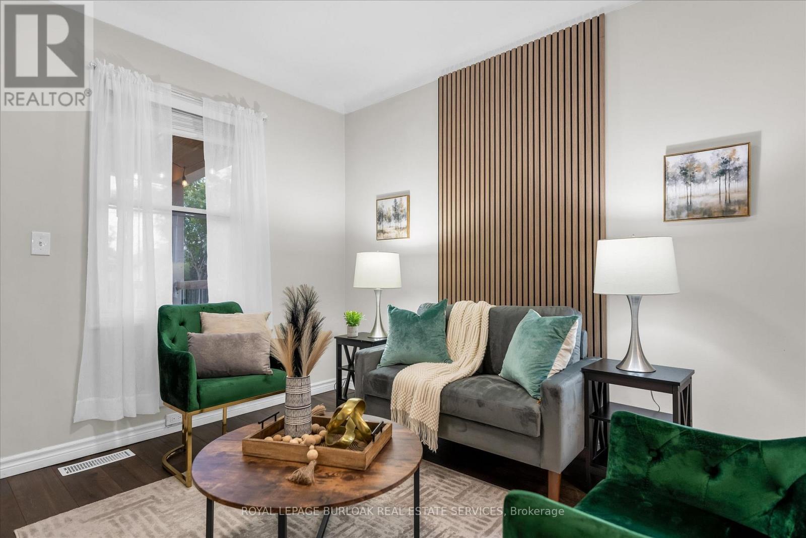 52 Junkin Street, St. Catharines, Ontario  L2R 1N6 - Photo 7 - X12533644