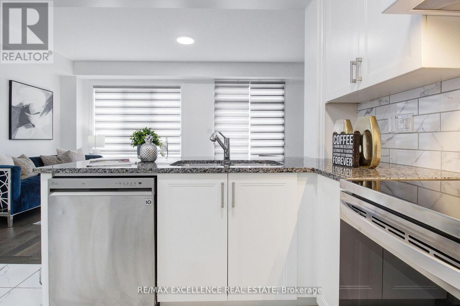 49 Malcolm Crescent, Haldimand, Ontario  N3W 0E9 - Photo 14 - X12533662