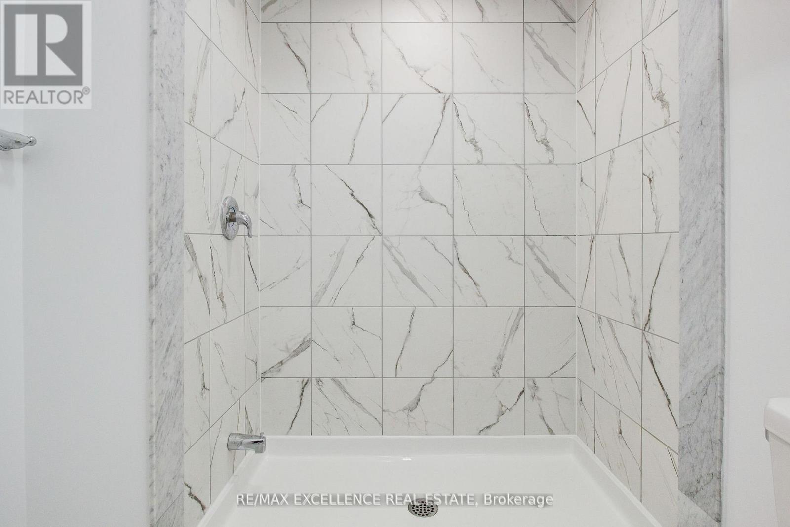 49 Malcolm Crescent, Haldimand, Ontario  N3W 0E9 - Photo 26 - X12533662