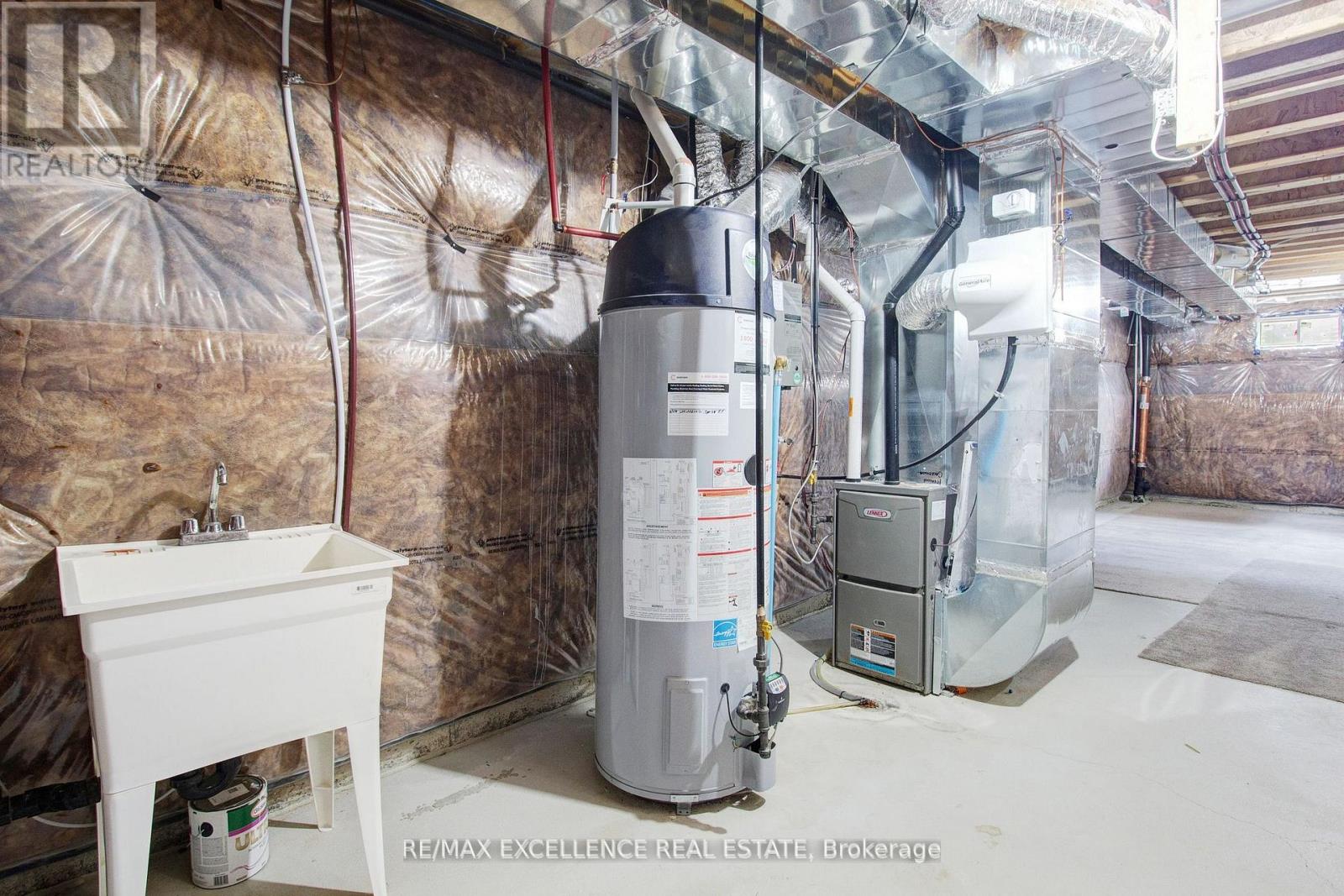 49 Malcolm Crescent, Haldimand, Ontario  N3W 0E9 - Photo 28 - X12533662