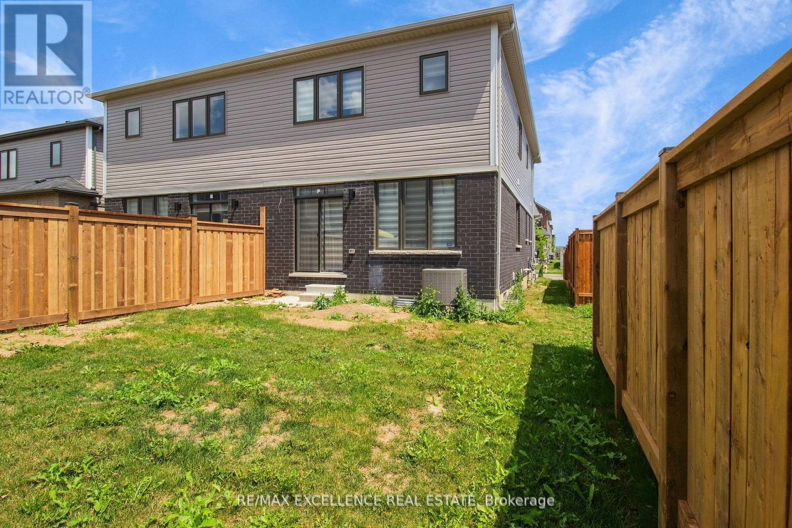 49 Malcolm Crescent, Haldimand, Ontario  N3W 0E9 - Photo 29 - X12533662