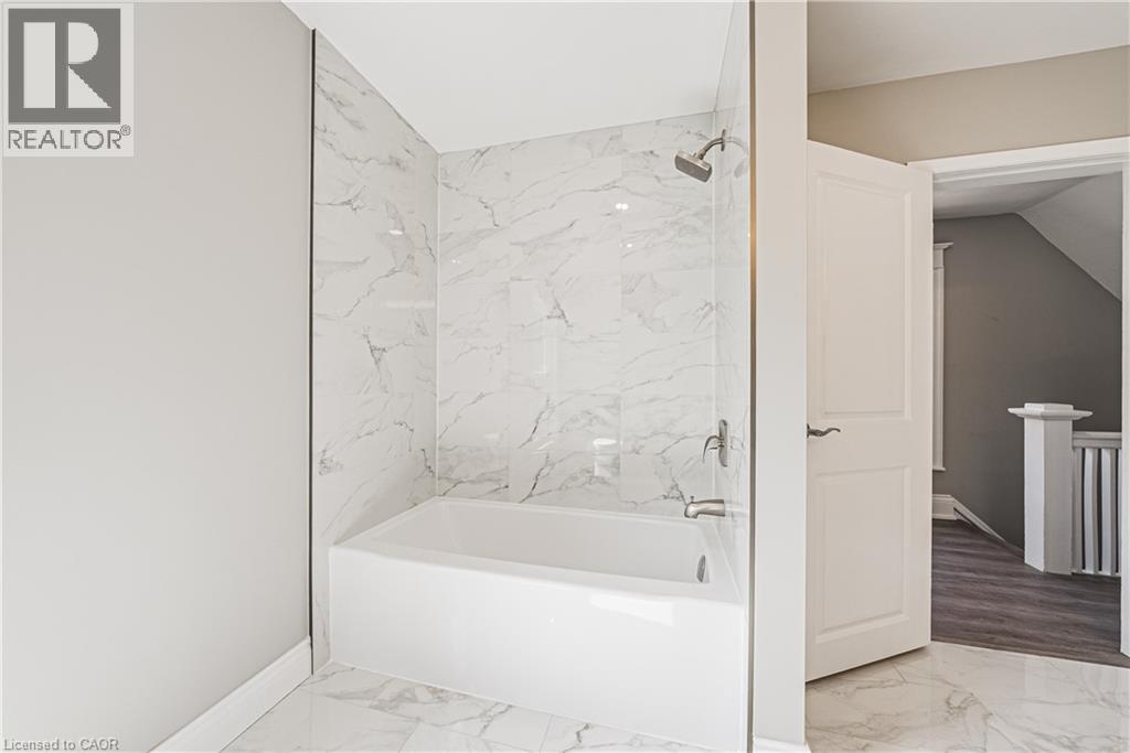 354 Cumberland Avenue, Hamilton, Ontario  L8M 2A2 - Photo 19 - 40787480