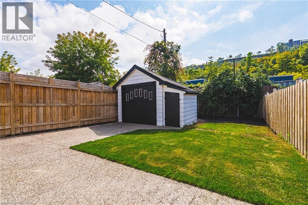 354 Cumberland Avenue, Hamilton, Ontario  L8M 2A2 - Photo 38 - 40787480