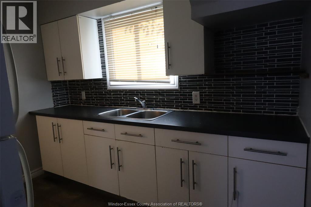 817 Chatham Street East, Windsor, Ontario  N9A 2X8 - Photo 13 - 25028546