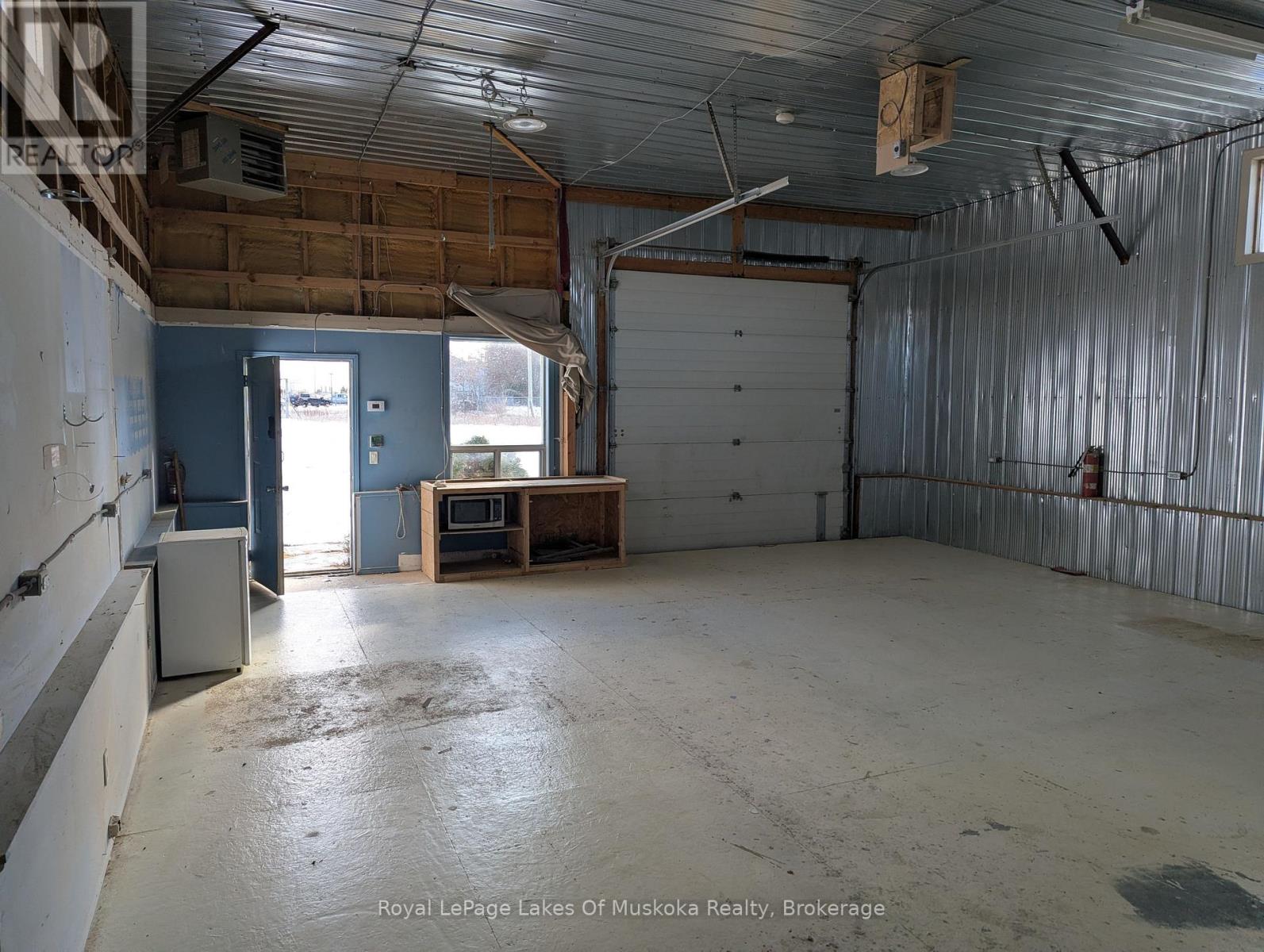 1 - 1653 Winhara Road, Gravenhurst, Ontario  P1P 1R1 - Photo 3 - X12533800