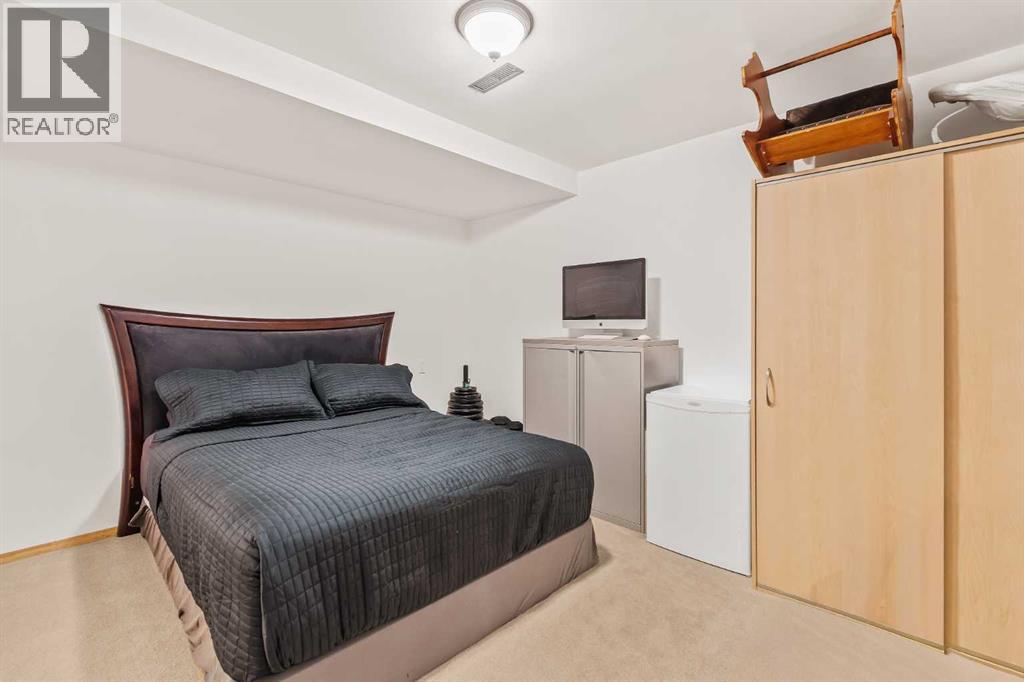 1 Hidden Valley Villas Nw, Calgary, Alberta  T3A 5w7 - Photo 35 - A2269628