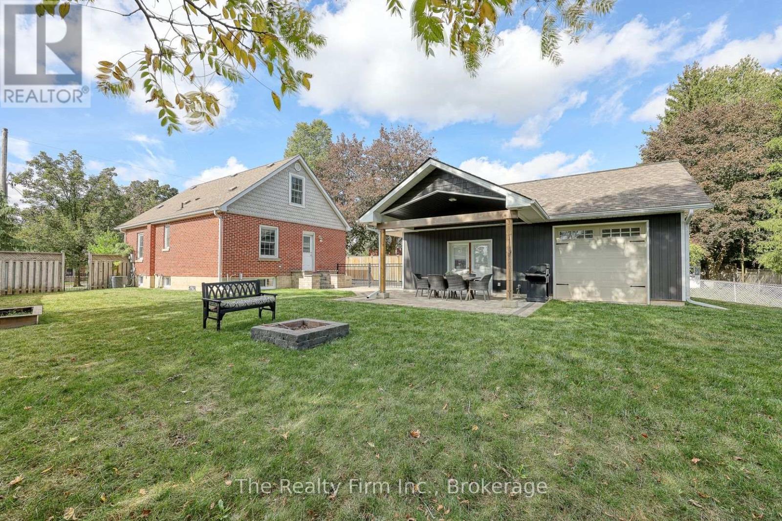 206 Sydenham Street, Woodstock, Ontario  N4S 7B9 - Photo 11 - X12533876