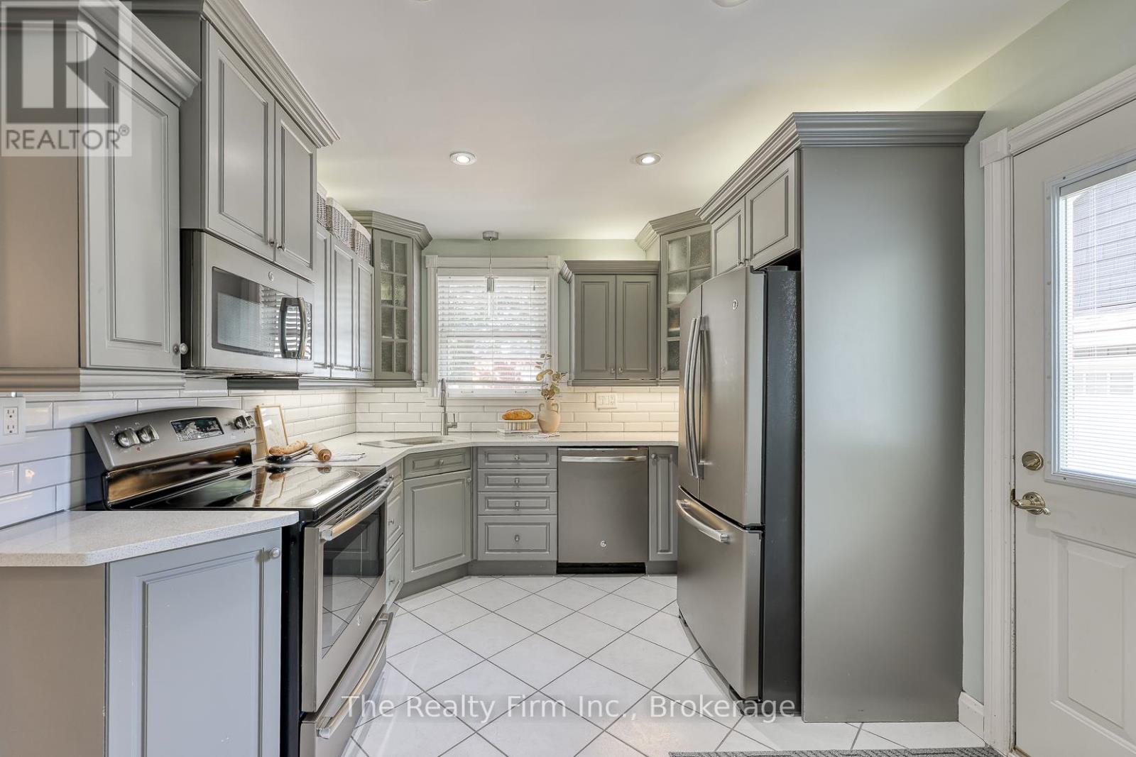 206 Sydenham Street, Woodstock, Ontario  N4S 7B9 - Photo 20 - X12533876