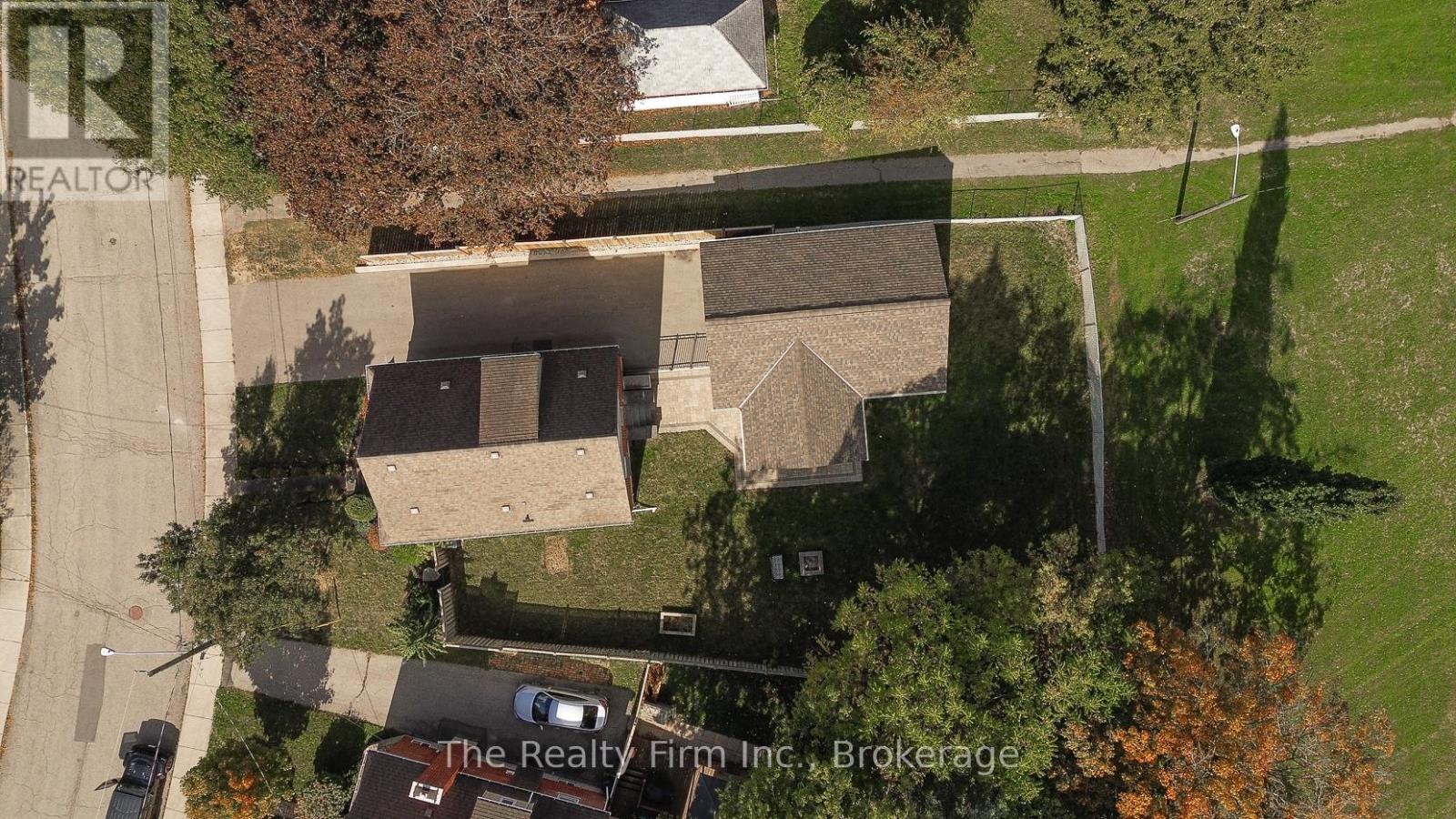 206 Sydenham Street, Woodstock, Ontario  N4S 7B9 - Photo 4 - X12533876