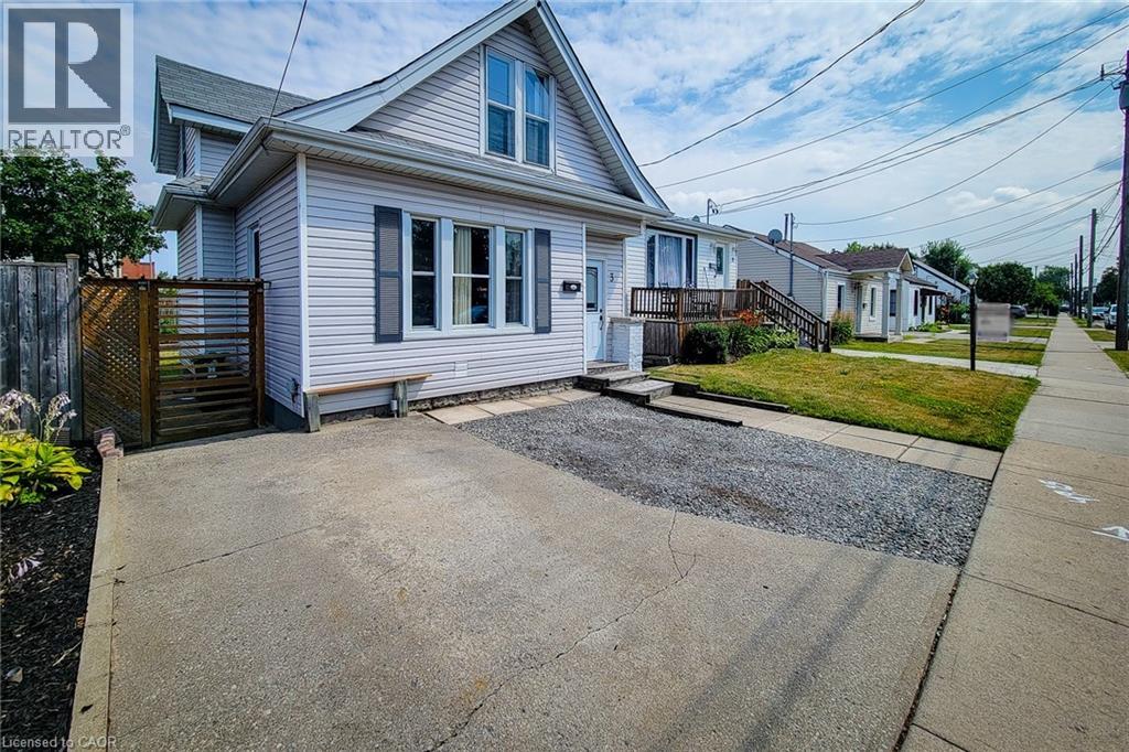 3 East 33rd Street, Hamilton, Ontario  L8V 3S9 - Photo 3 - 40787377