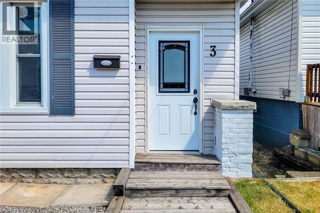 3 East 33rd Street, Hamilton, Ontario  L8V 3S9 - Photo 4 - 40787377