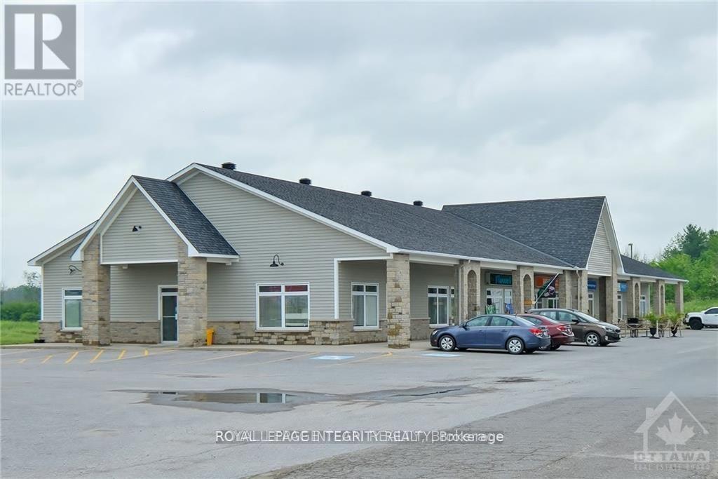 Unit 1a - 453 Ottawa Street, Mississippi Mills, Ontario  K0A 1A0 - Photo 2 - X12291497