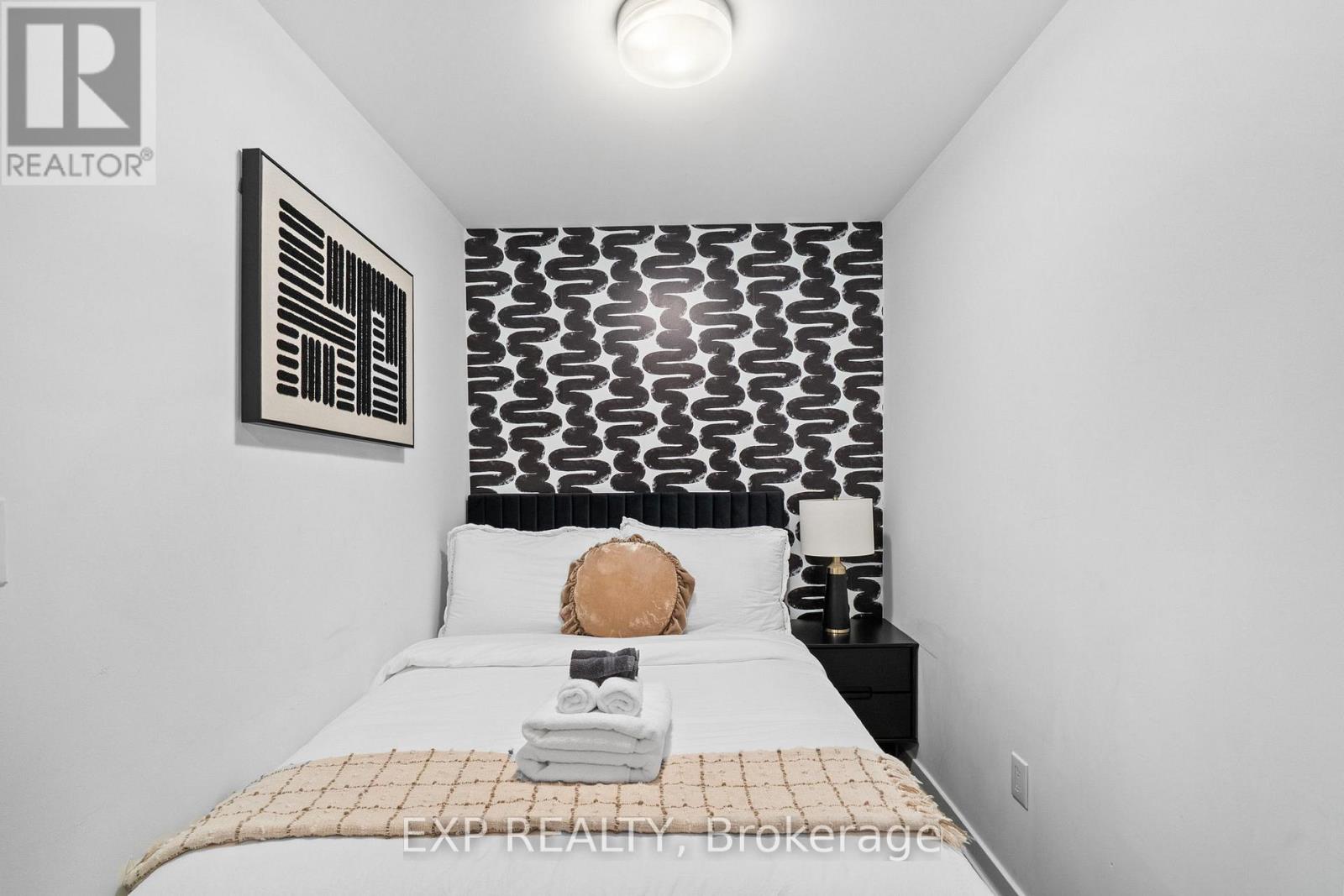 Ph15 - 21 Iceboat Terrace, Toronto, Ontario  M5V 4A9 - Photo 14 - C12533716