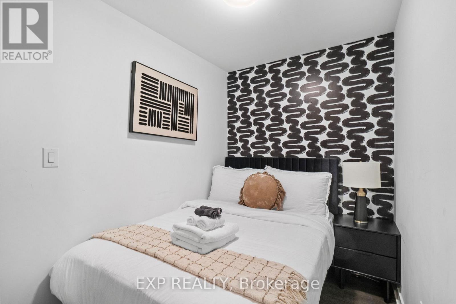 Ph15 - 21 Iceboat Terrace, Toronto, Ontario  M5V 4A9 - Photo 15 - C12533716