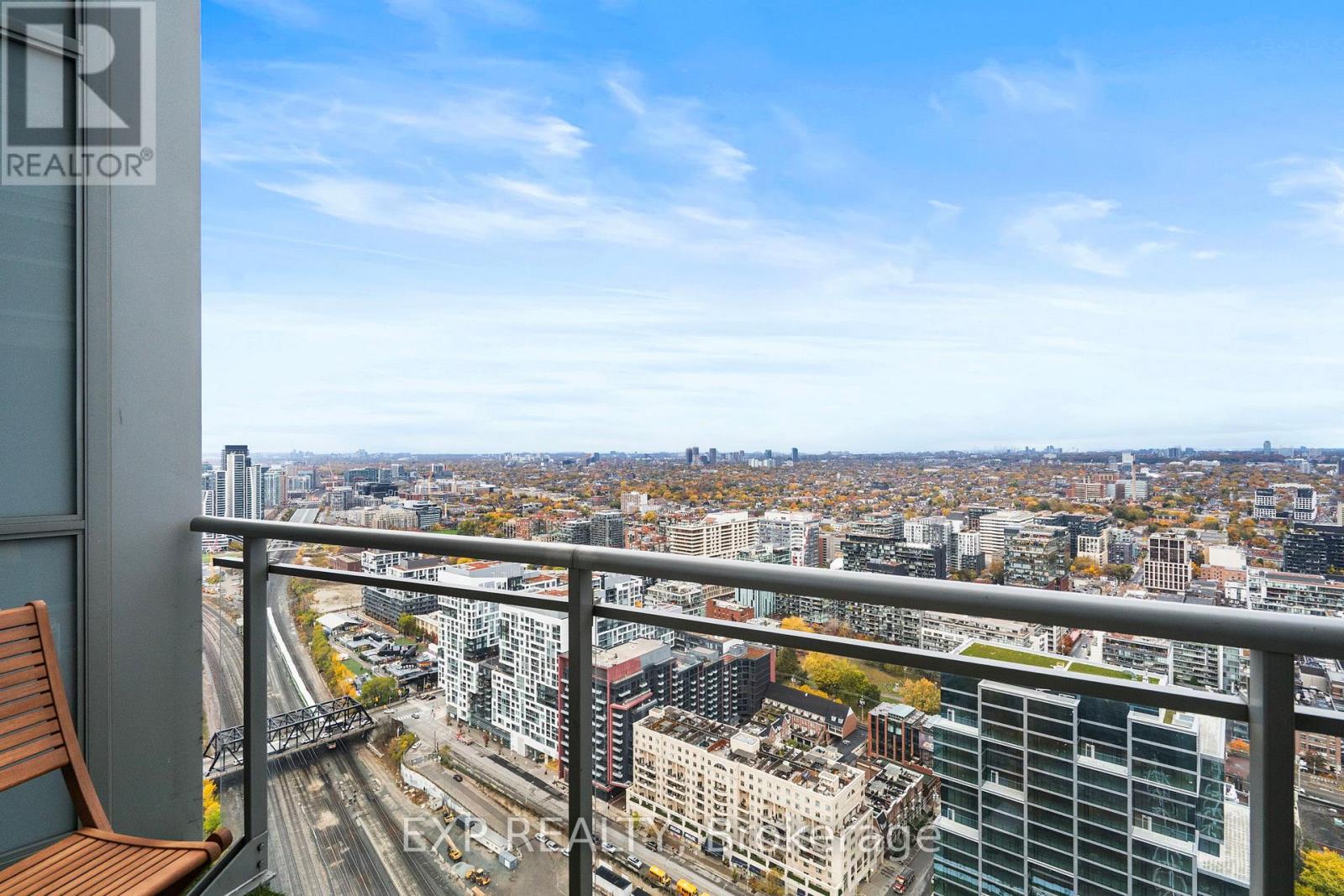 Ph15 - 21 Iceboat Terrace, Toronto, Ontario  M5V 4A9 - Photo 22 - C12533716