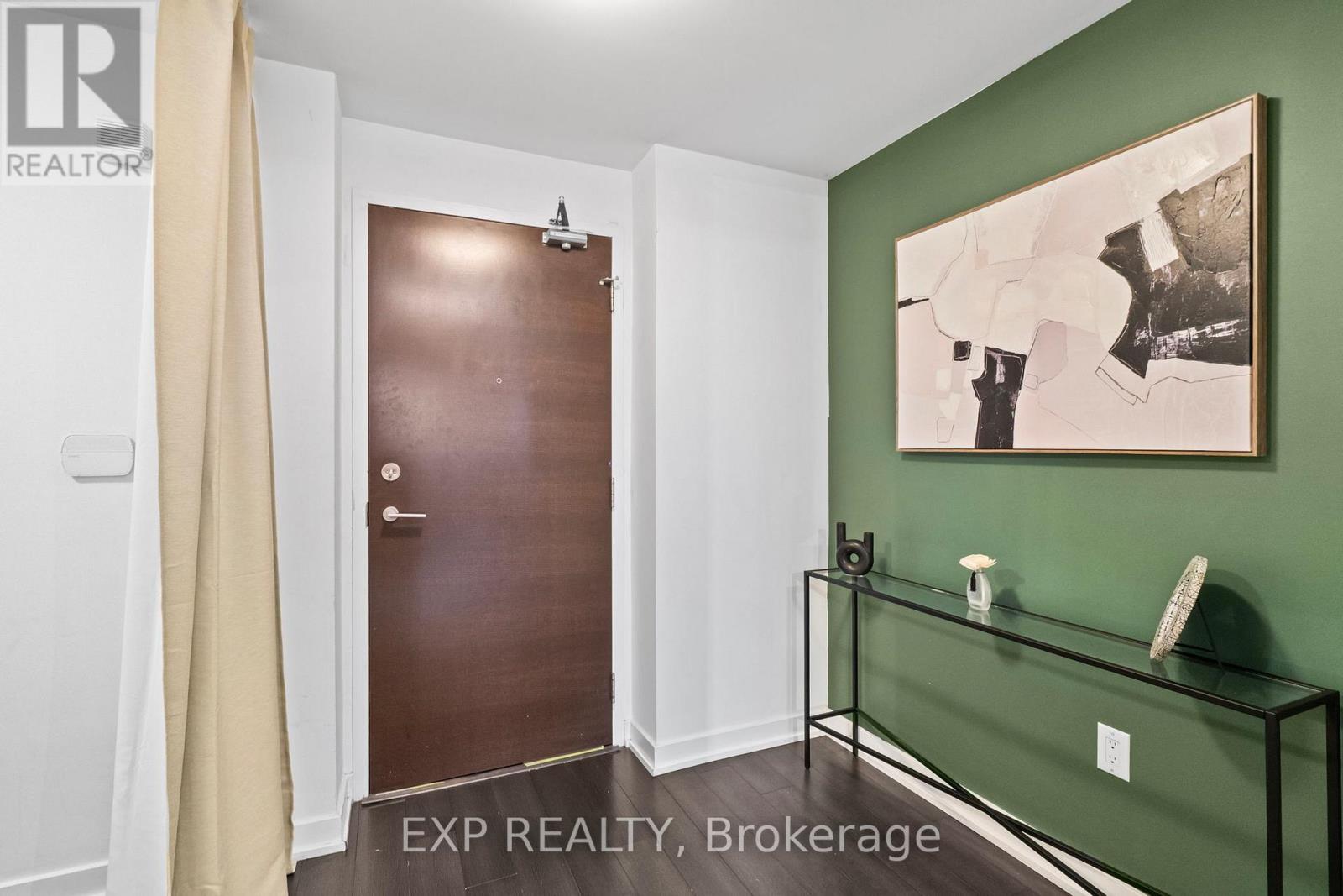 Ph15 - 21 Iceboat Terrace, Toronto, Ontario  M5V 4A9 - Photo 25 - C12533716