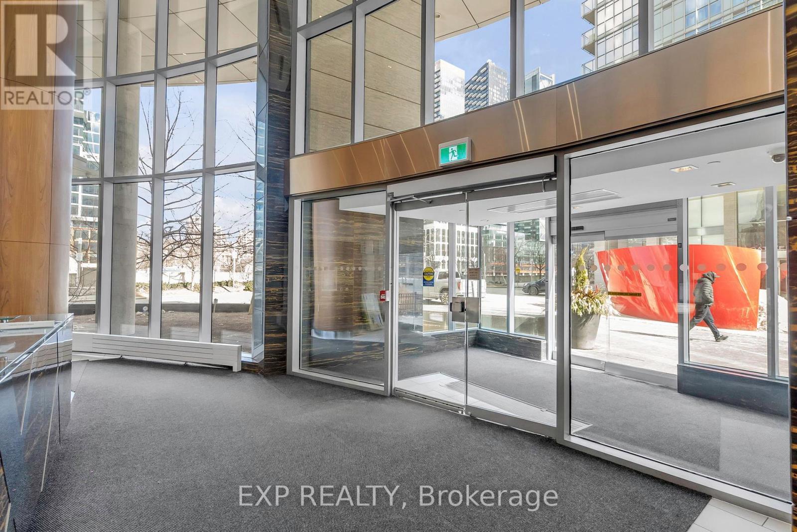 Ph15 - 21 Iceboat Terrace, Toronto, Ontario  M5V 4A9 - Photo 38 - C12533716