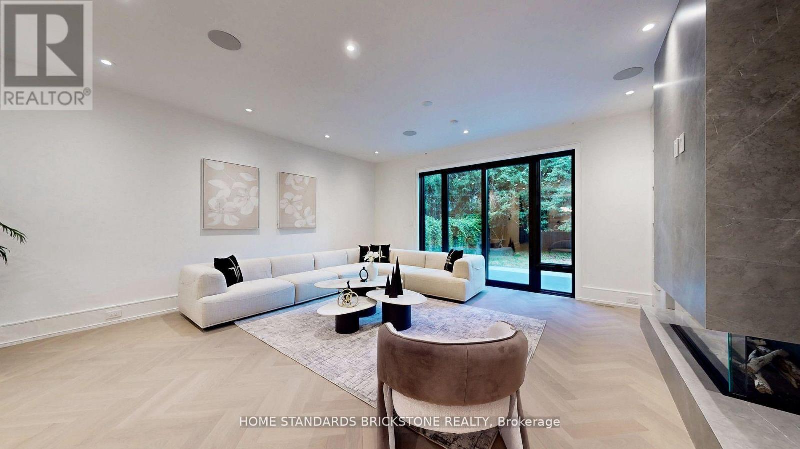 38 Elgin Avenue, Toronto, Ontario  M5R 1G6 - Photo 12 - C12533730