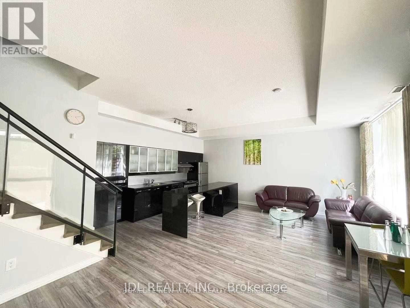 Th10 - 25 Singer Court, Toronto, Ontario  M2K 0B5 - Photo 3 - C12533750