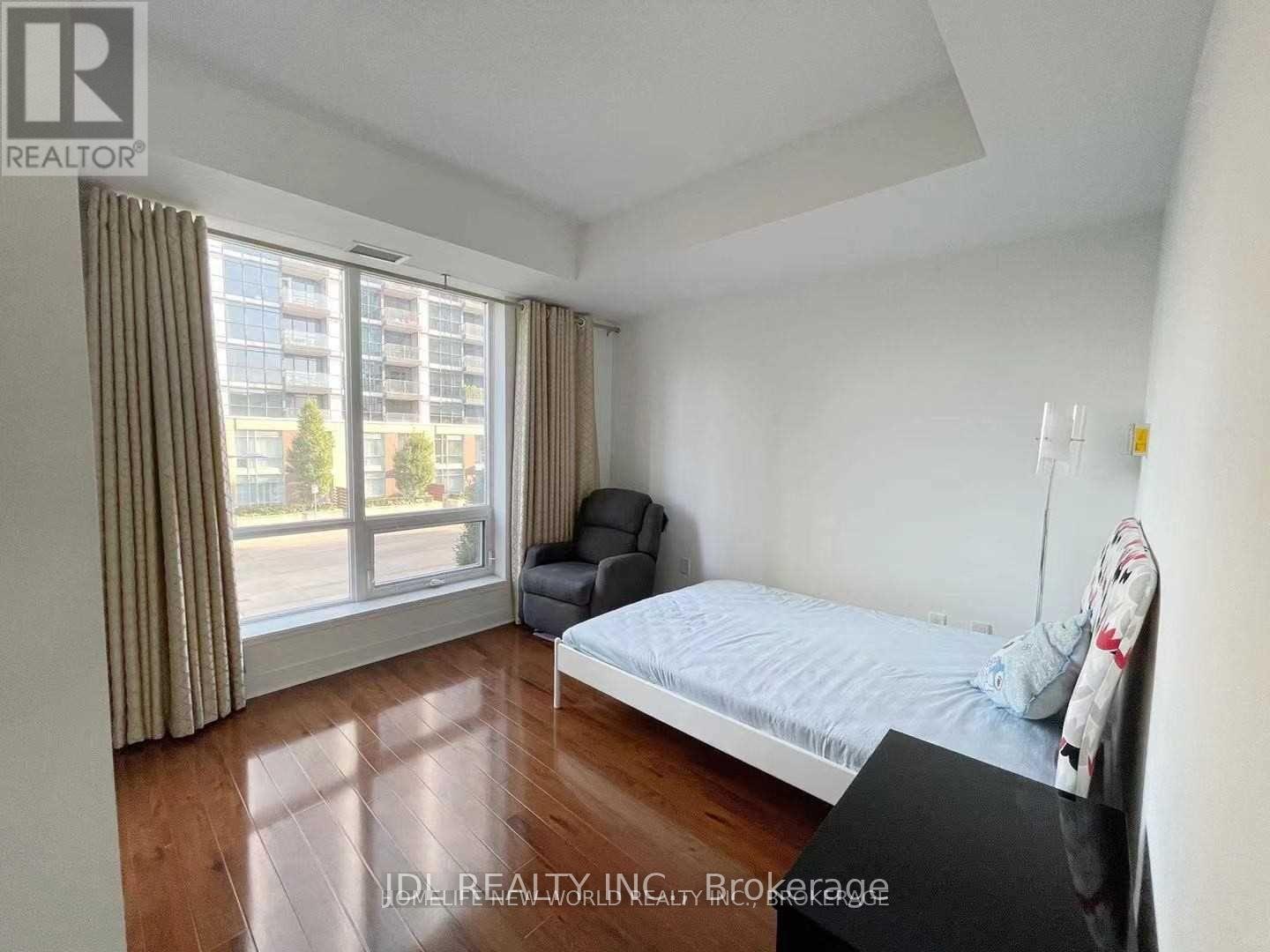 Th10 - 25 Singer Court, Toronto, Ontario  M2K 0B5 - Photo 6 - C12533750