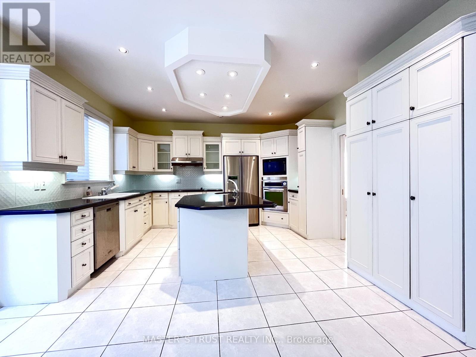 57 Cotswold Crescent, Toronto, Ontario  M2P 1N3 - Photo 10 - C12533764