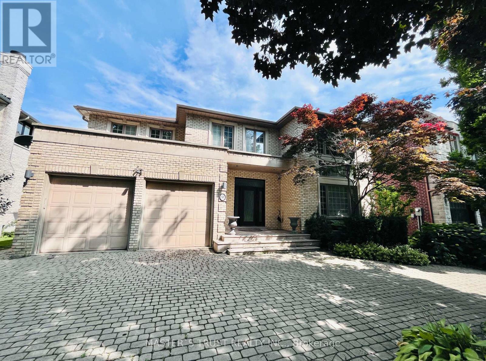 57 Cotswold Crescent, Toronto, Ontario  M2P 1N3 - Photo 2 - C12533764