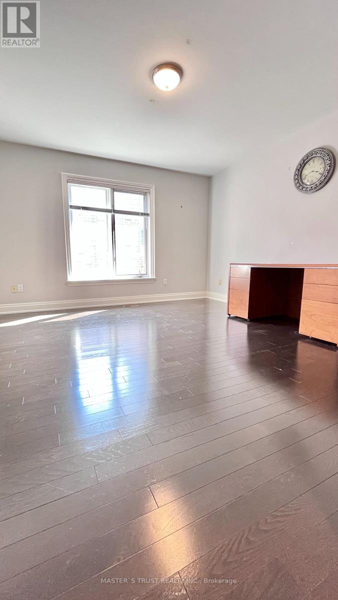 57 Cotswold Crescent, Toronto, Ontario  M2P 1N3 - Photo 24 - C12533764