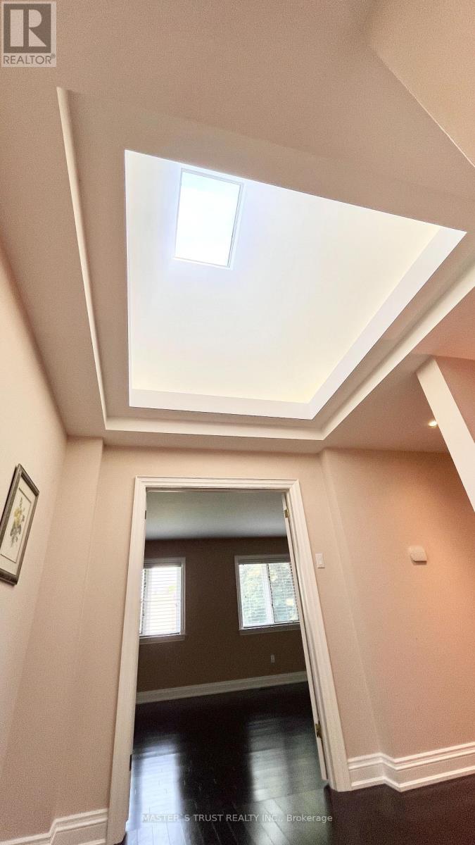 57 Cotswold Crescent, Toronto, Ontario  M2P 1N3 - Photo 32 - C12533764