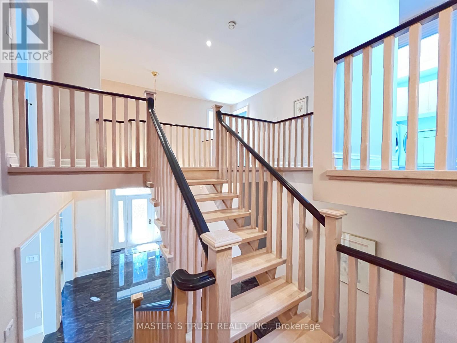 57 Cotswold Crescent, Toronto, Ontario  M2P 1N3 - Photo 33 - C12533764