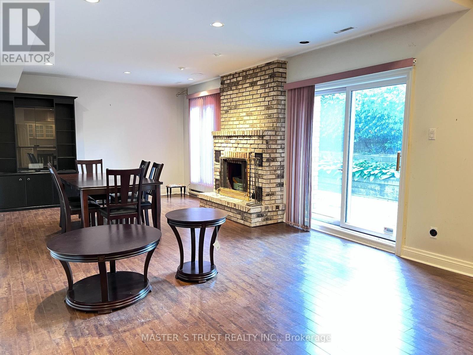 57 Cotswold Crescent, Toronto, Ontario  M2P 1N3 - Photo 35 - C12533764