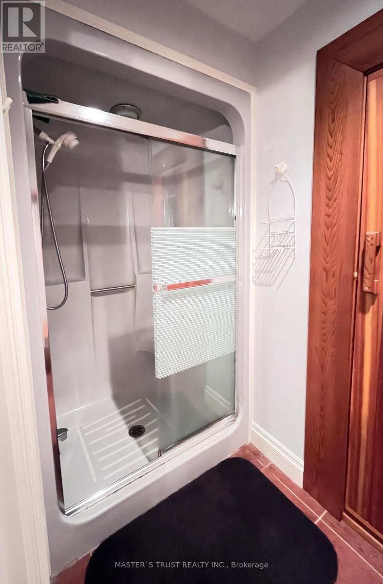 57 Cotswold Crescent, Toronto, Ontario  M2P 1N3 - Photo 40 - C12533764