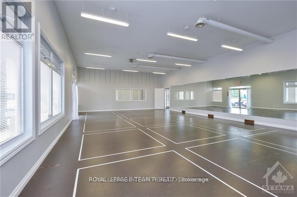 Unit 1a - 453 Ottawa Street, Mississippi Mills, Ontario  K0A 1A0 - Photo 6 - X12291497