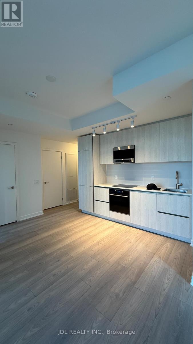 1810 - 120 Broadway Avenue, Toronto, Ontario  M4P 1V6 - Photo 4 - C12533774