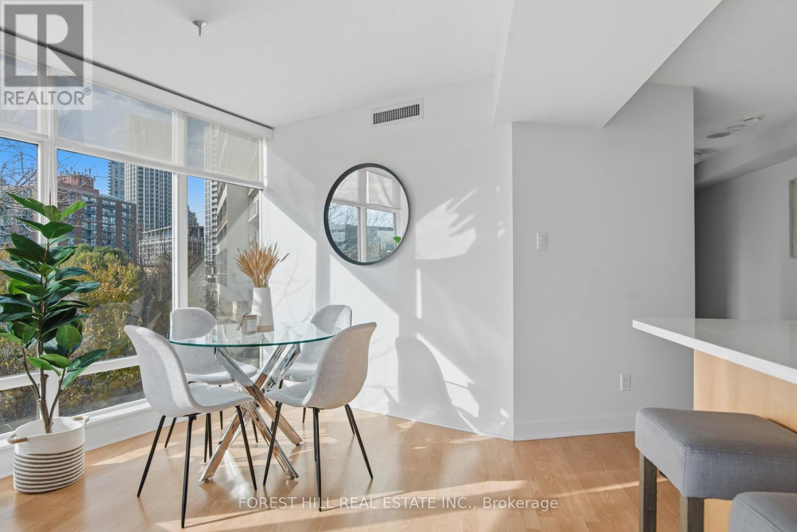 516 - 650 Queens Quay W Boulevard, Toronto, Ontario  M5V 3N2 - Photo 18 - C12533776