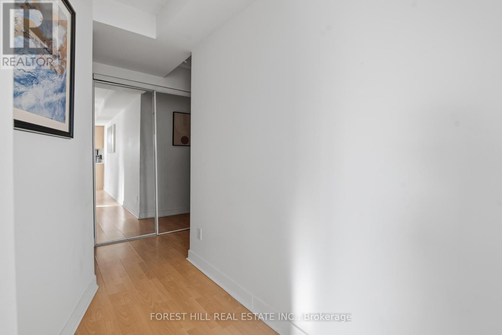 516 - 650 Queens Quay W Boulevard, Toronto, Ontario  M5V 3N2 - Photo 9 - C12533776