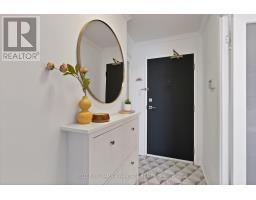 807 - 109 FRONT STREET E