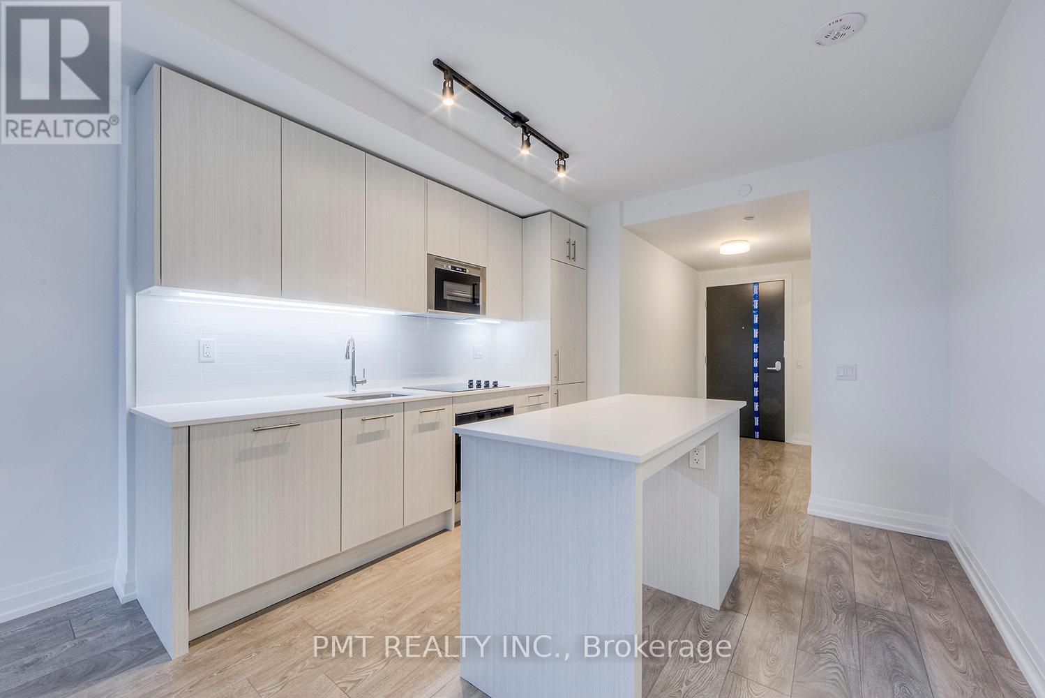 2105 - 286 Main Street, Toronto, Ontario  M4C 4X4 - Photo 2 - E12533772