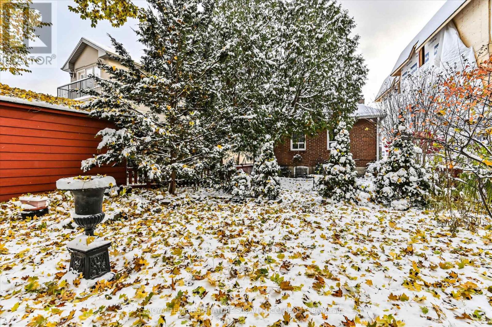 14 Dustan Crescent, Toronto, Ontario  M4J 4G5 - Photo 24 - E12533780