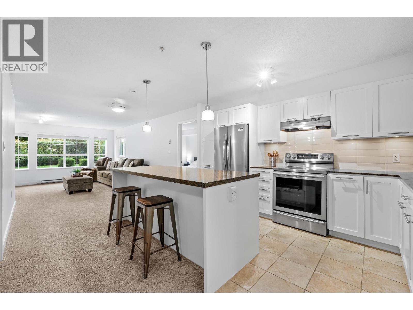 126 19677 MEADOW GARDENS WAY, Pitt Meadows, British Columbia