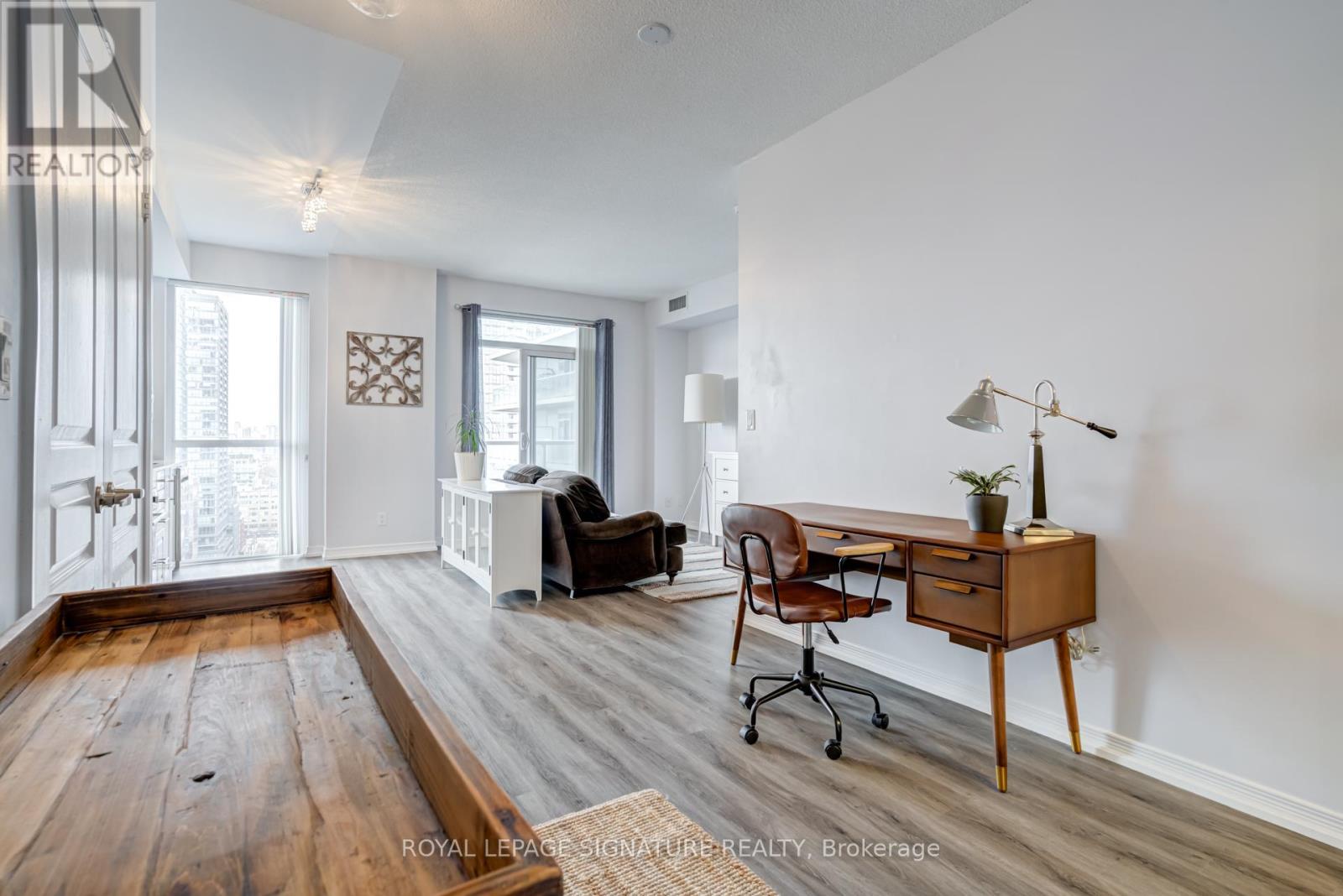 2108 - 352 Front Street W, Toronto, Ontario  M5V 0K3 - Photo 7 - C12449024